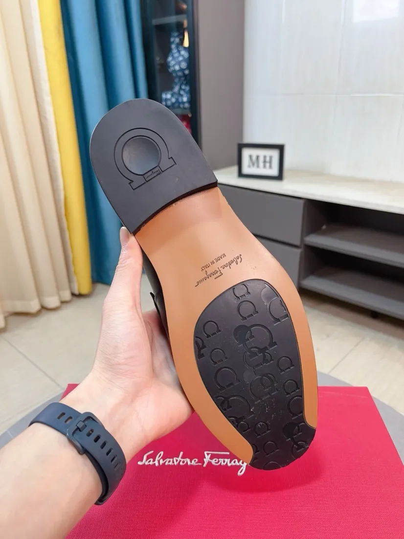 Men's men's shoes 💰458🌹🌹 (Niuli) [Ferragamo] Ferragamo's latest men's business leather shoes 🇨🇳Official website original 1:1 molding 💯The first layer is made of imported cowhide from Italy ➕Luxurious cowhide lining, soft and comfortable 🌴High-end atmosphere, the first choice for men with high taste🍍38-44 45 can be customized